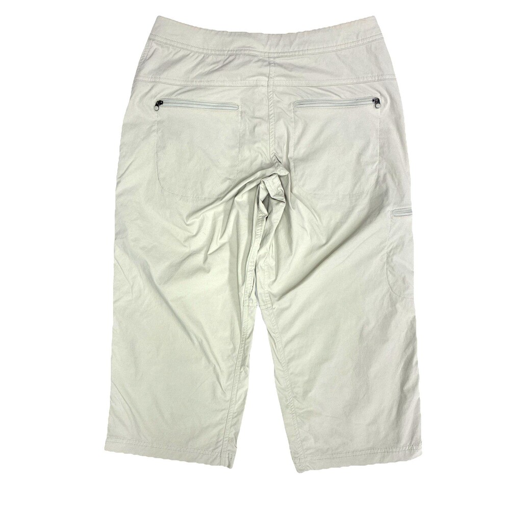 LL Bean Nylon Cropped Cargo Pants Sz 4P Tan Khaki Adjustable Waist Gorp Outdoor - Picture 3 of 16